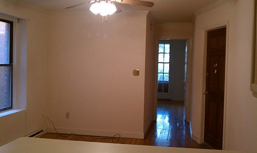 2nd image of 3031 Park Ave APT 2
