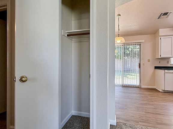 4th image of 8203 Grandstaff Dr