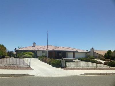 16217 Kasota Rd, Apple Valley, CA, 92307