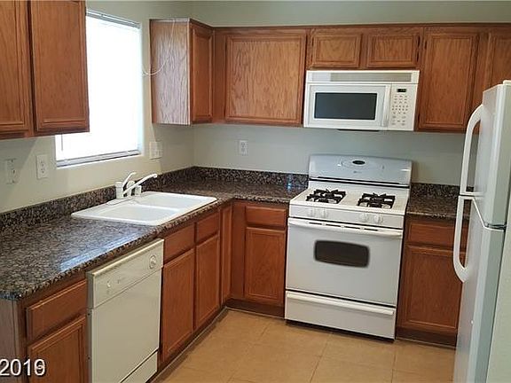 5th image of 8390 Pearl Beach Ct