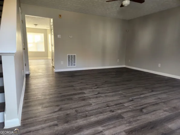 3051 Waldrop Cir, Decatur, GA 30034