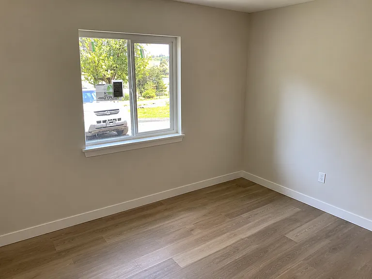 2256 W A St — Photo 7