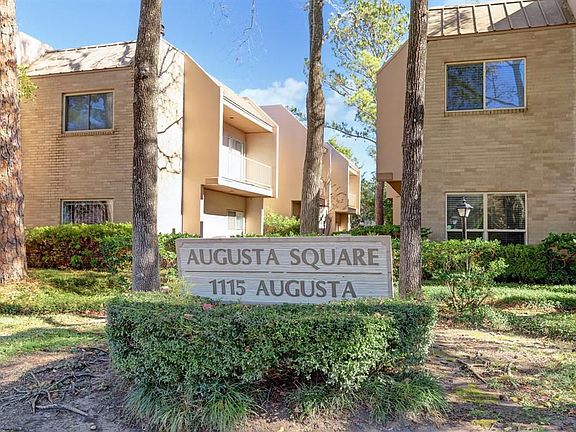 3rd image of 1115 Augusta Dr APT 20
