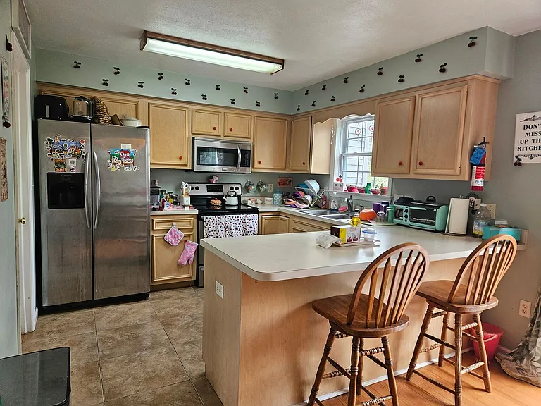 188 Birchtree Ct — Photo 4