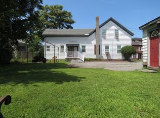 439 High St, Clinton, MA 01510