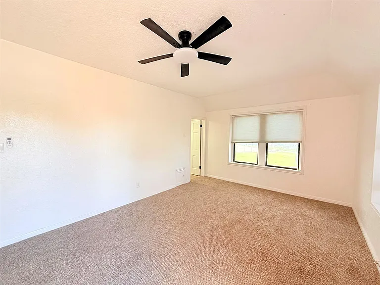 3417 Wisconsin St #B — Photo 11