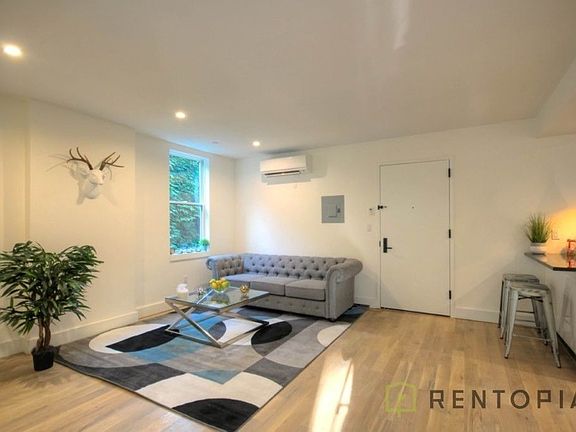 2nd image of 10 Lexington Ave APT 2F