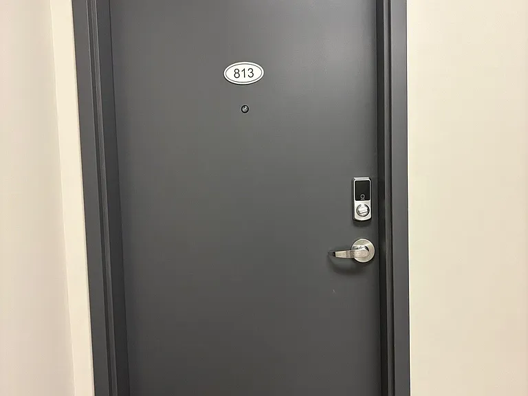 195 Dufferin Ave #813 — Photo 6