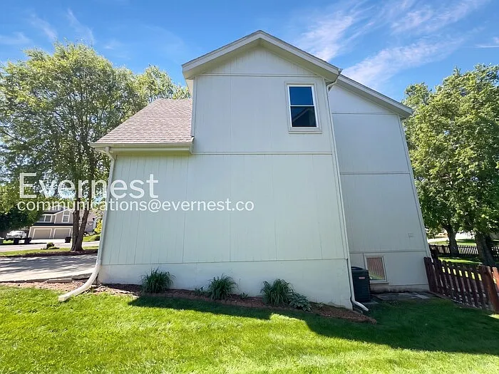6230 W 155th Ter — Photo 32