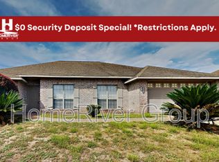 5454 Lee Farm Blvd, Crestview, FL 32536