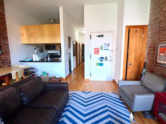 2nd image of 102 W 130th St #3