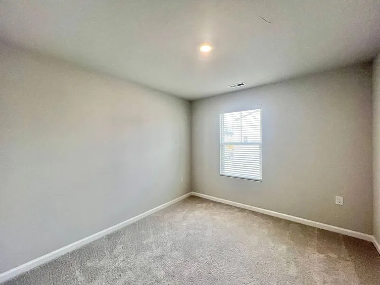 208 Garden Vine Trl — Photo 17