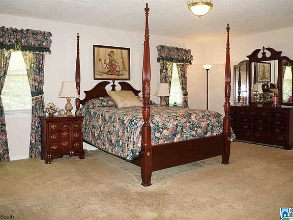 4th image of 406 Odell Ave