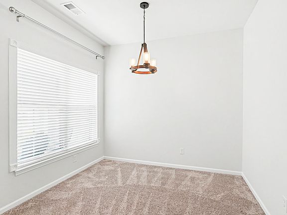 5th image of 12411 Stratfield Place Cir