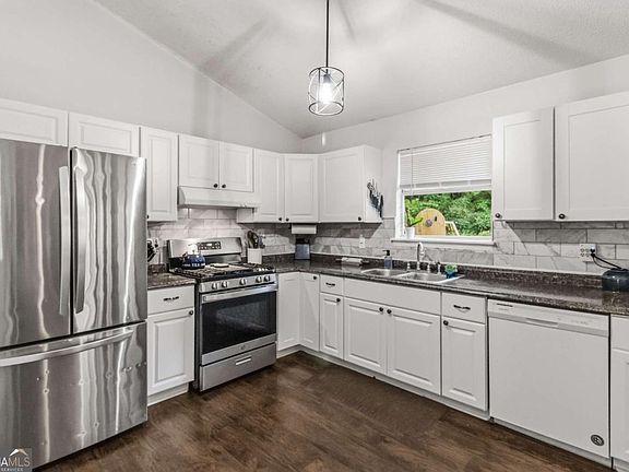 4th image of 1405 Chelsea Downs Ln NE