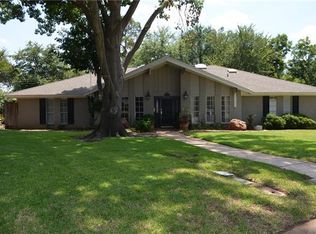 1704 Tennyson Dr, Arlington, TX 76013