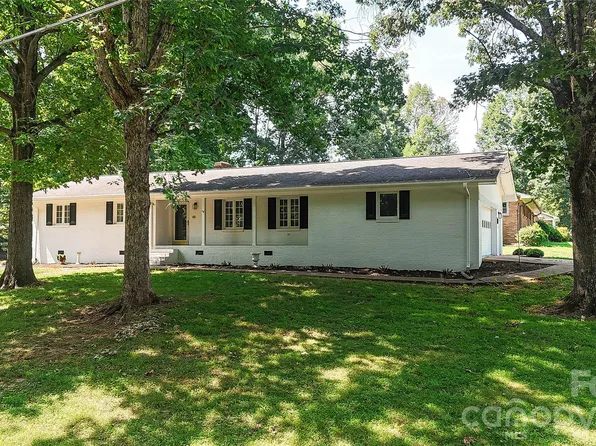 803 E 24th St, Newton, NC 28658