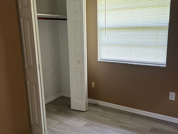 5th image of 4405 Barna Ave #4405