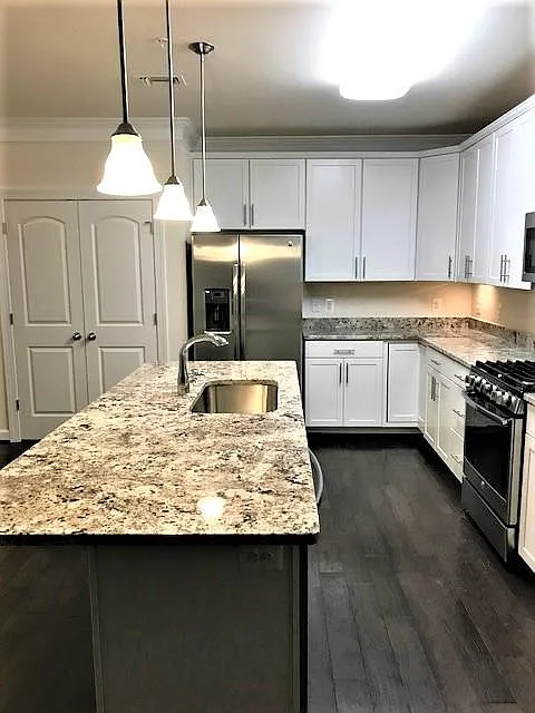 Endeavour Drive, Herndon — Photo 2