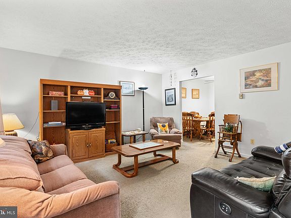 3rd image of 26816 Pine Dr