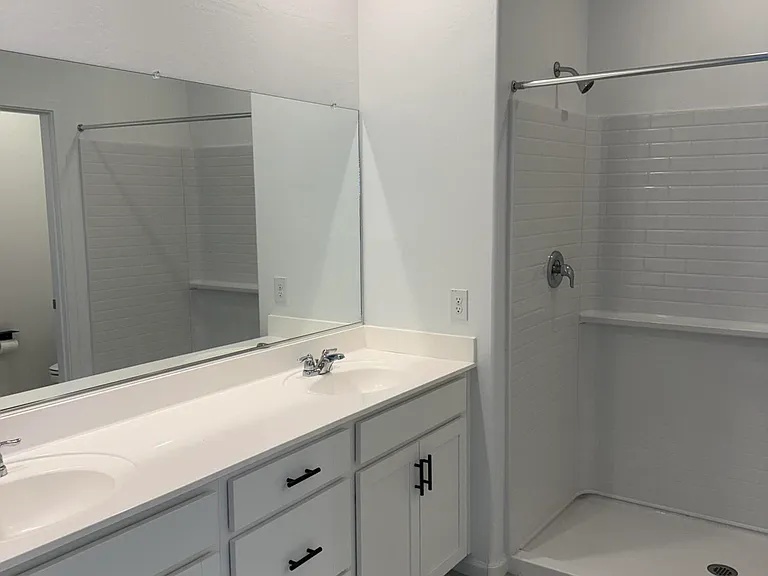 15588 W Williams St — Photo 13
