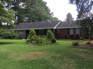 703 Market St, Water Valley, MS 38965