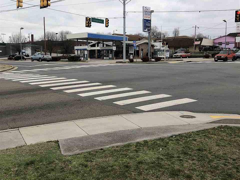 2nd image of 102 E Morris Blvd