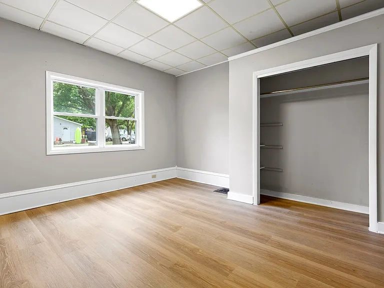 322 S Stewart Ave #4 — Photo 5