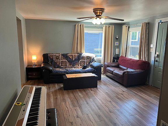 4th image of 309 7th Ave NW