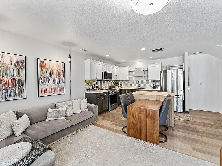 3007 SW Sharmin Ln — Photo 8