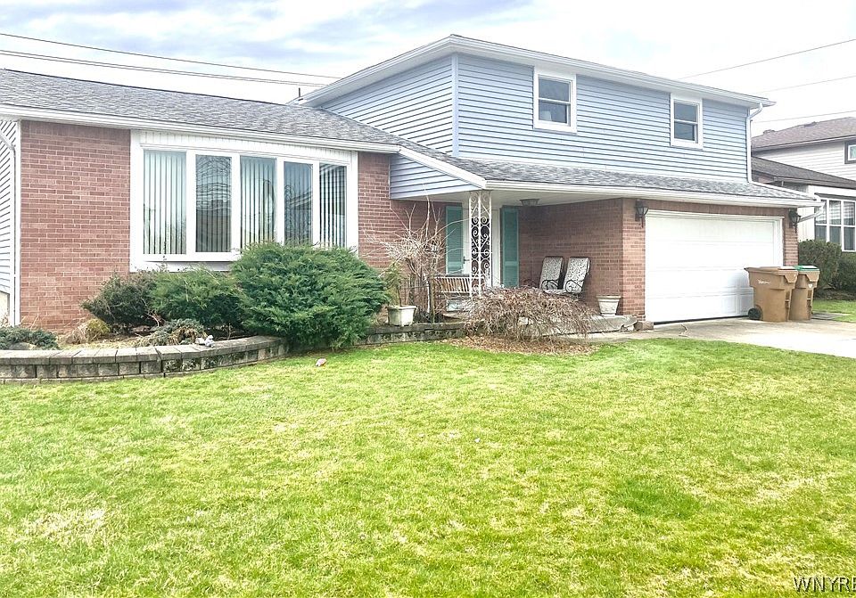 1st image of 212 Steven Dr