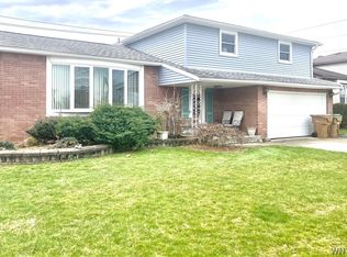 212 Steven Dr, Cheektowaga, NY 14227