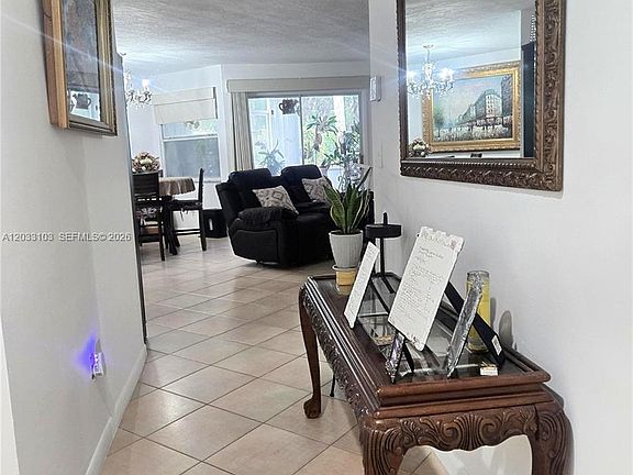 4th image of 2629 SE 21st Ct #101-C