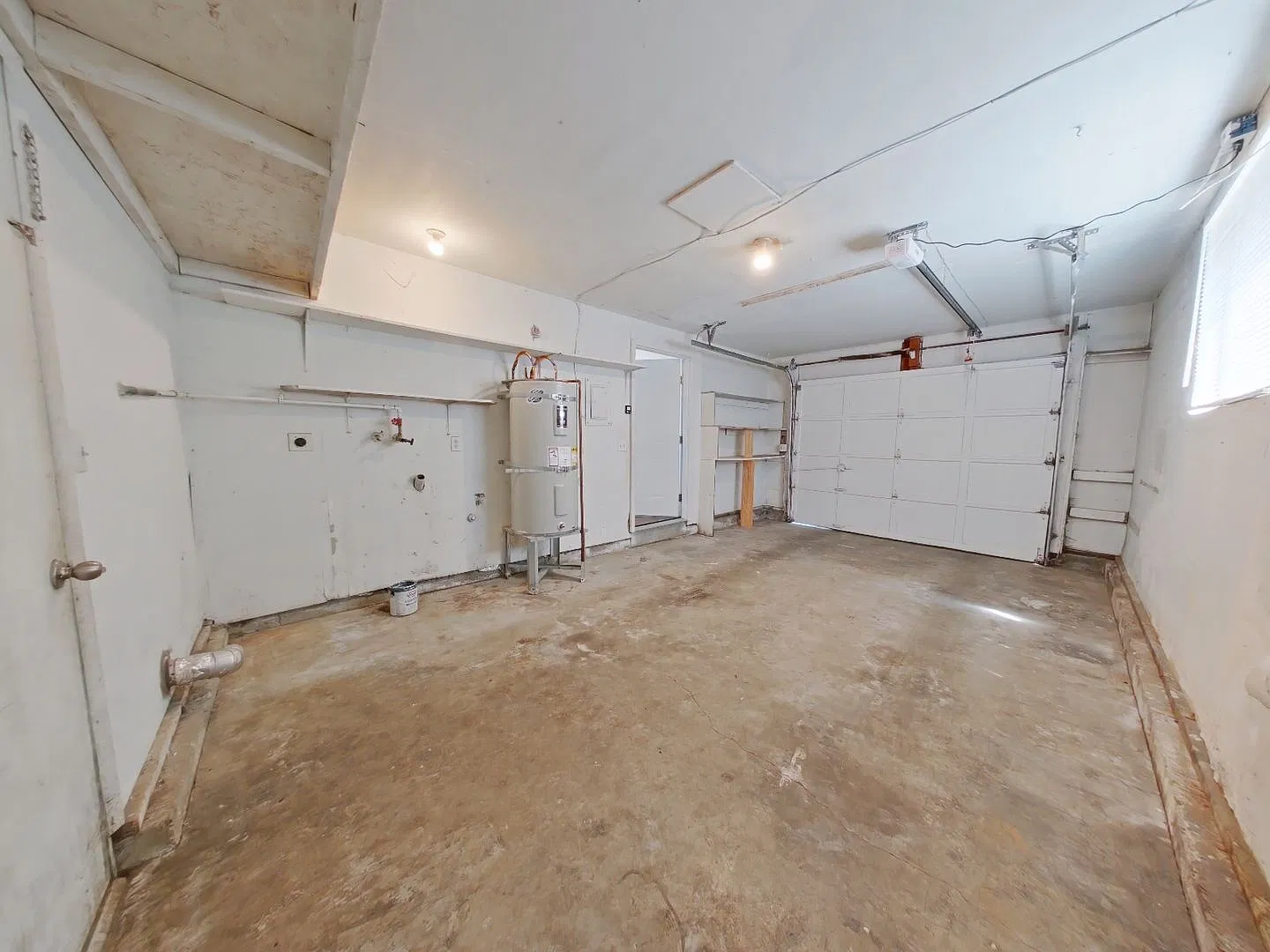 Remodeled 2 bedroom duplex in Veneta — Photo 2