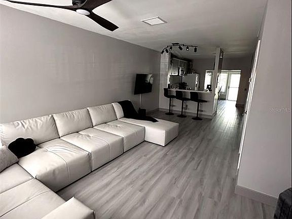 2nd image of 6210 Bayside Key Dr