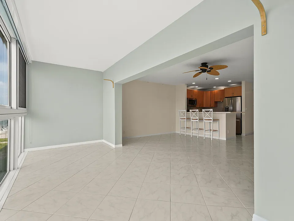 400 Wilma Cir #1-1-207