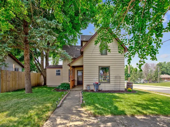 313 1st Ave NW, Byron, MN 55920