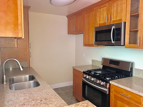 3rd image of 5700 Etiwanda Ave Unit 269