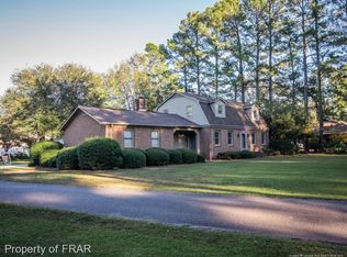 1521 Magnolia Dr, Fairmont, NC 28340