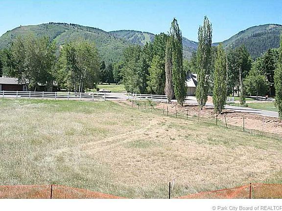 3rd image of 2416 Country Ln #1