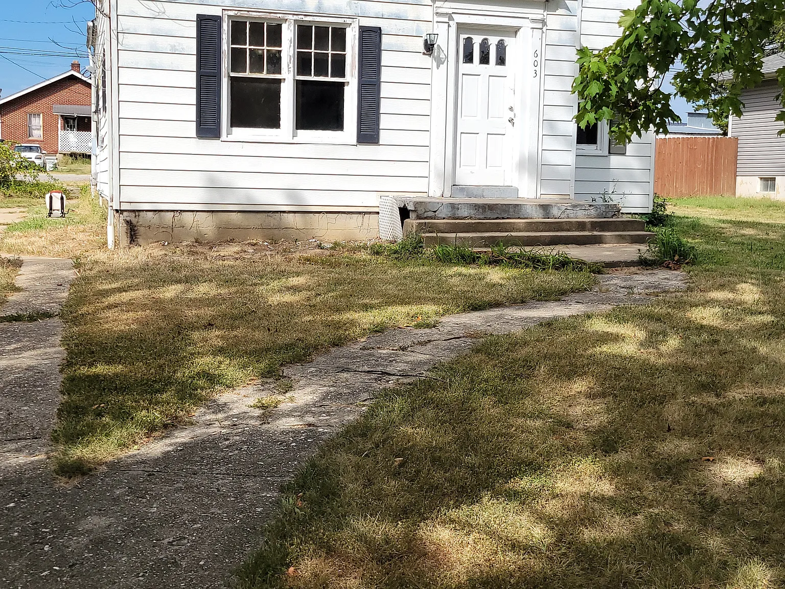 4 bed, 2000 sqft, $1,650 — Photo 1