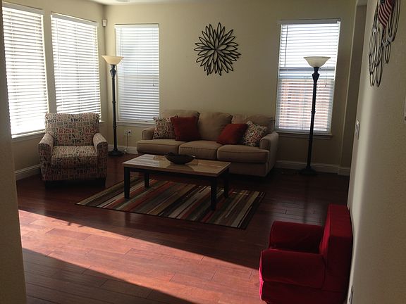 4th image of 399 N Palo Alto St