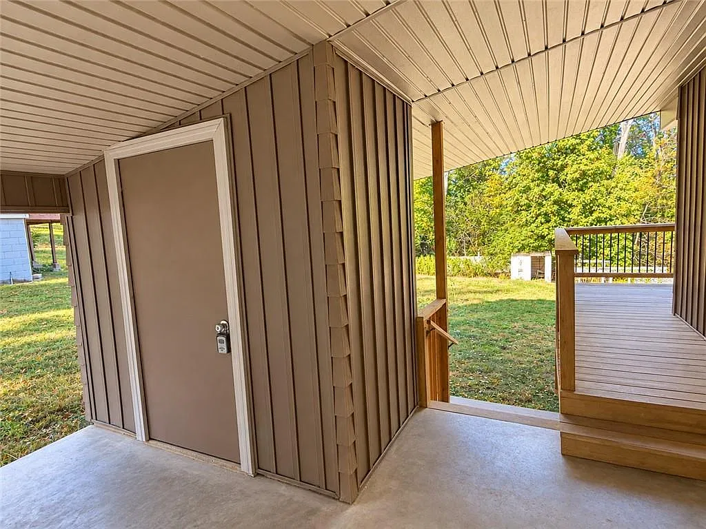 2 bed, 1024 sqft, $1,450 — Photo 3