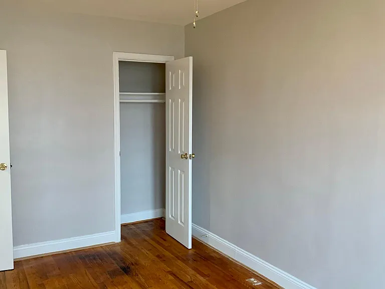 925 19th St NE #3 — Photo 9