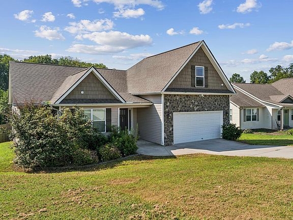 5th image of 129 Lyman Lake Rd