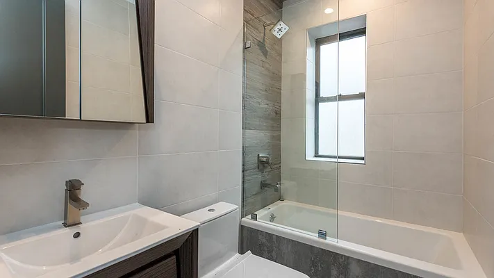 Rented by Nooklyn NYC LLC | media 20