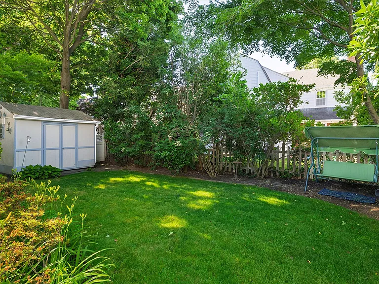 108 Muirfield Rd — Photo 5
