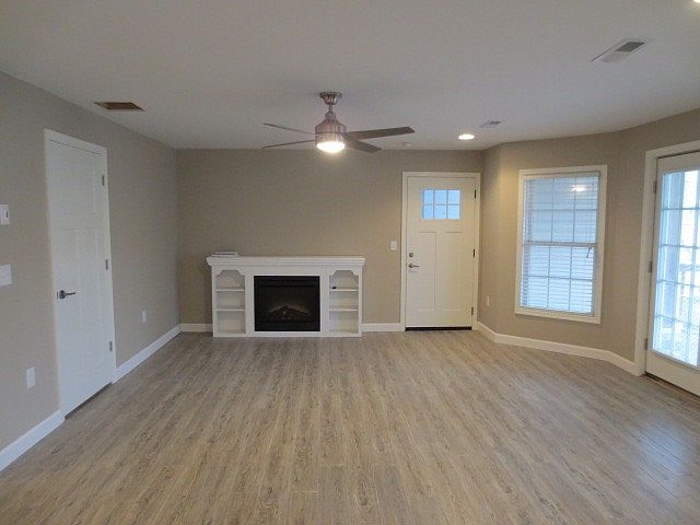 1st image of 650 Chinquapin Dr