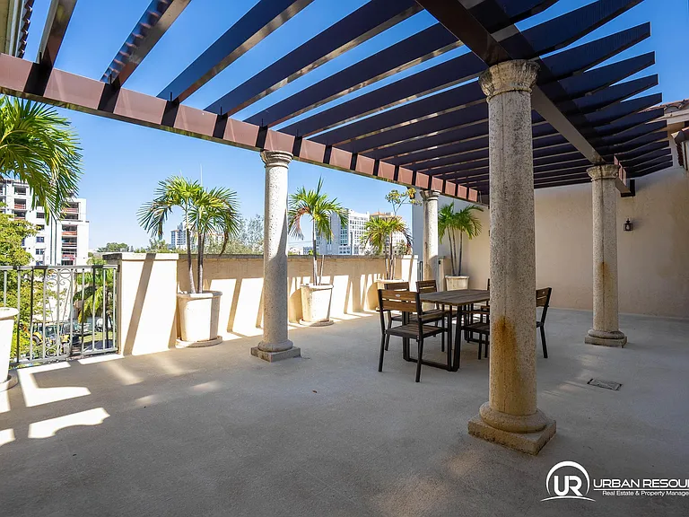 300 Majorca Ave #202 — Photo 6