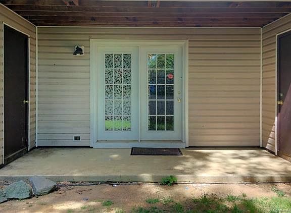 5th image of 7530 Pebblestone Dr APT C